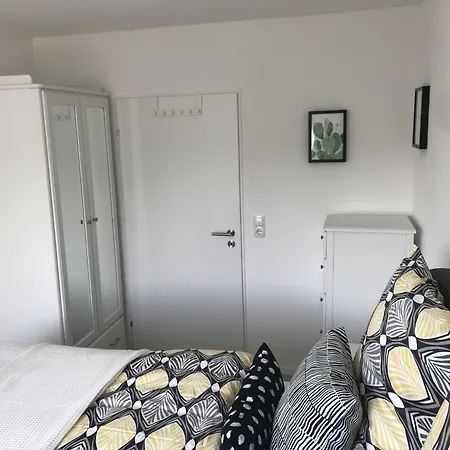 Saschas Ferienwohnung, 73qm شقة *